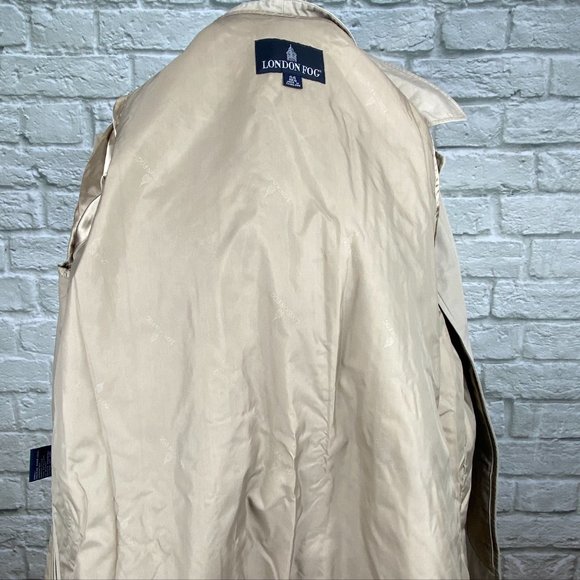 London Fog Men's Straight Khaki Trench - Picture 7 of 9